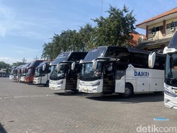 Kebakaran di Pool DAMRI Dipastikan Tak Ganggu Penjemputan Jemaah Haji