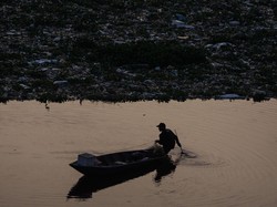 Risiko di Balik Kontaminasi Paracetamol dan Amoxilin ke Sungai Citarum