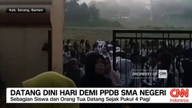 VIDEO: Datang Dini Hari Demi PPDB SMA Negeri