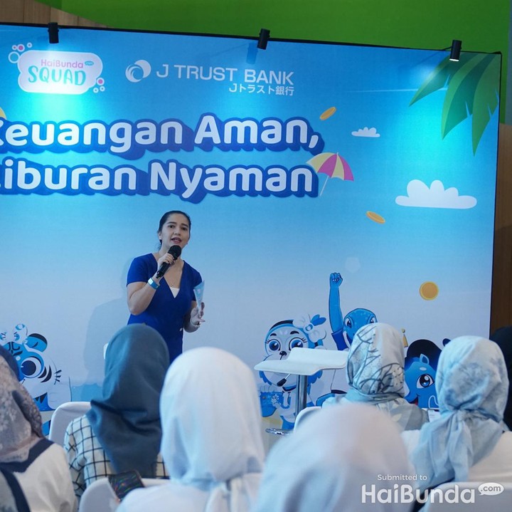 <p>HaiBunda Squad bersama J TRUST Bank menggelar acara Kids Activity dan Talkshow bertajuk “Keuangan Nyaman, Liburan Nyaman” yang diselenggarakan di Youreka Kids Farm, Kuningan City Jakarta Selatan, pada Minggu (23/6/2024). (Foto: haibunda.com/Atmaja Kurniawan)</p>