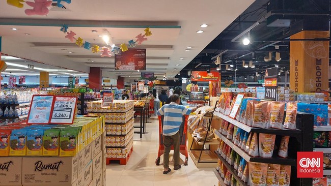 Belanja kebutuhan sehari-hari mulai dari minyak goreng hingga sabun di Transmart Full Day Sale aja mumpung diskon hingga 20% khusus hari ini (10/11).