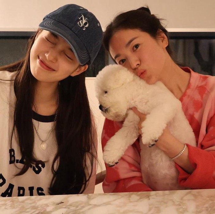 Bae Suzy dan Song Hye Kyo