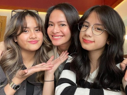 Terpopuler: Potret Ersa Mayori Bareng Kedua Putrinya yang Memesona