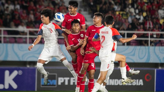 Nova Arianto memaparkan masalah yang dihadapi Timnas Indonesia U-16 saat melawan Filipina dalam laga fase grup Piala AFF U-16 2024.