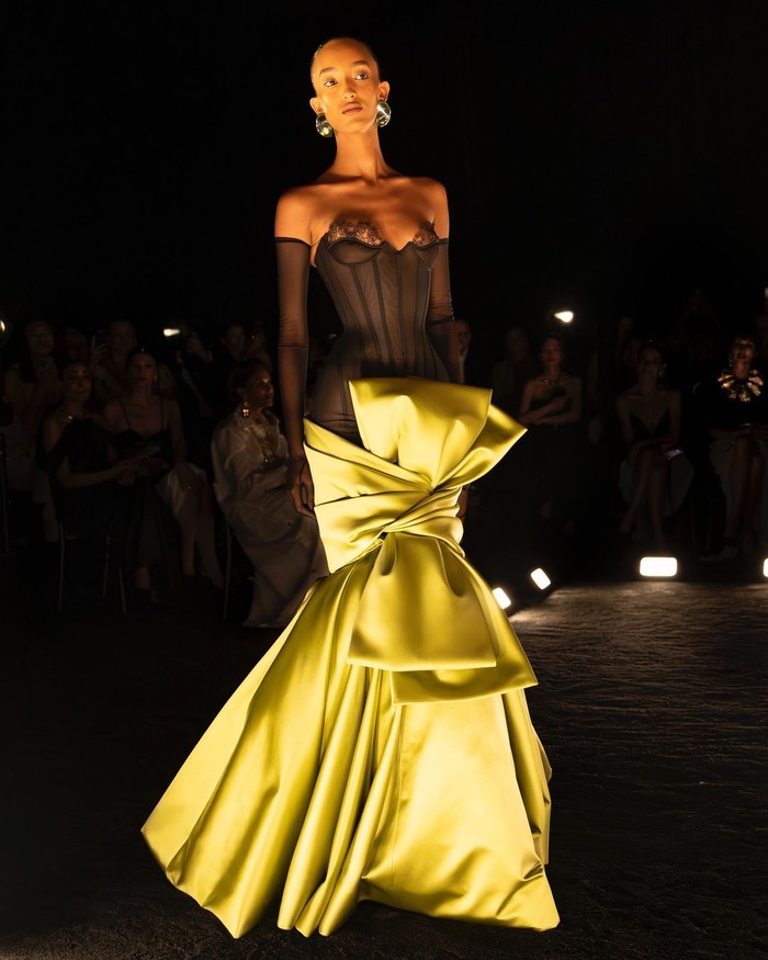 Hal Menarik dari Schiaparelli Haute Couture Fall/Winter 2024