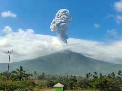 Erupsi Gunung Lewotobi Pagi Ini, Tinggi Kolom Abu 1.000 Meter