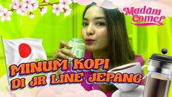 Sensasi Unik Nyeruput Kopi di Kereta ala Jepang