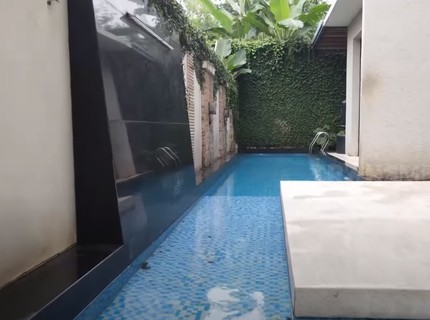 7 Potret Rumah Meisya Siregar & Bebi Romeo yang Baru Lunas KPR 13 Th, Ruang Tamu Tak Pakai Sofa