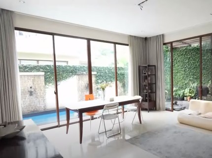 Desain Mirip Vila, Ini 7 Potret Rumah Meisya Siregar & Bebi Romeo yang Baru Lunas KPR 13 Th