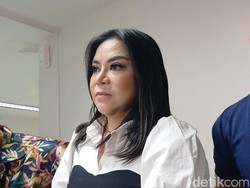 Anisa Bahar Merasa Rumahnya Dikirim Guna-guna, Mohon Maaf Kalau Ada Salah