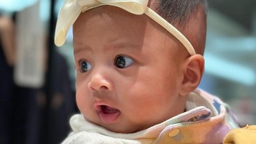 Sempat Dirahasiakan, Ini 7 Potret Wajah Baby Lily Disebut Mirip Raffi Ahmad Disorot