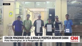 VIDEO: Cekcok Pengemudi Ojol & Remaja Pesepeda Berakhir Damai