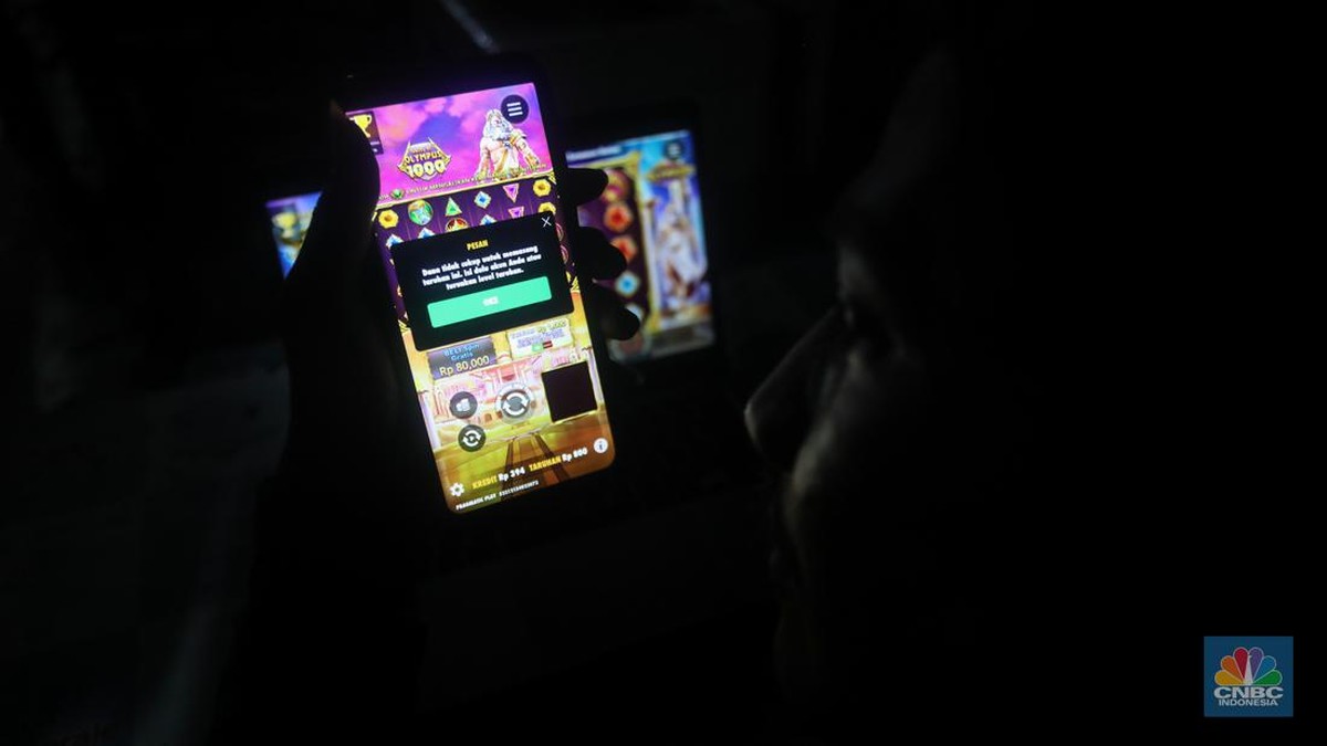 Karyawan Biasa Menang Judol Rp 21 Miliar, Dituntut Penjara 50 Tahun