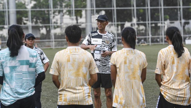 Pelatih Timnas Putri Indonesia, Satoru Mochizuki, mengatakan serangan dari bola mati akan menjadi ancaman utama lawan Arab Saudi, Kamis (20/2) malam nanti.