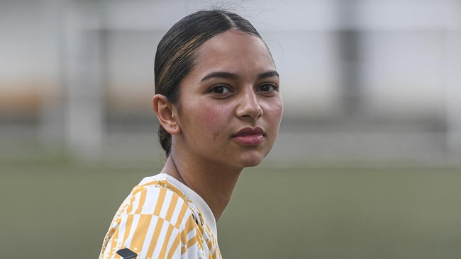 Estella Loupatty Resmi Gabung Klub Italia Pemain Timnas Putri Indonesia Estella Loupatty resmi bergabung dengan klub Italia, ASD Women Torres Calcio.