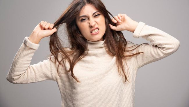 Rejoice Rambut Rontok 5 Penyebab Rambut Rontok di Usia Muda, Ada Genetik hingga Masalah Hormon