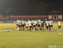 Jelang Laga Hidup Mati Lawan Laos, Coach Nova Minta Indonesia U-16 Lebih Fokus