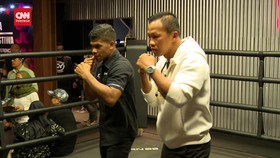 VIDEO: Daud Yordan, Senator Terpilih yang Kembali Naik Ring Tinju
