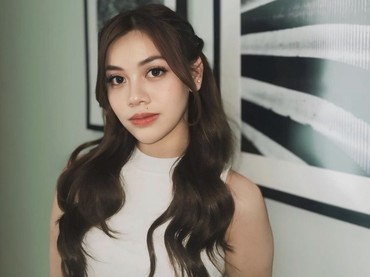 Frislly Herlind Rayakan Anniversary Bareng Pacar usai Putus dari Kiesha Alvaro