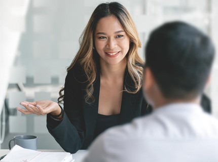 Ciri Perempuan Dewasa Secara Emosional Menurut Psikologi, Tidak Hanya Terlihat Kalem