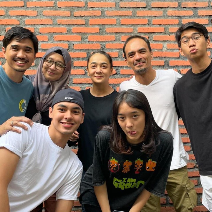 <p>Ananda Lontoh adalah istri dari pesinetron Attar Syach, Bunda. Hal ini membuat Duta dan Attar menjadi saudara ipar yang sangat dekat. (Foto: Instagram @ananda_faturrahman)</p>