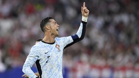 FOTO: Ronaldo Gagal Cetak Gol, Hattrick Marah-marah