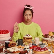 4 Makanan yang Perlu Dihindari Saat Merasa Bad Mood, Hati-Hati Bisa Bikin Tambah Emosi!