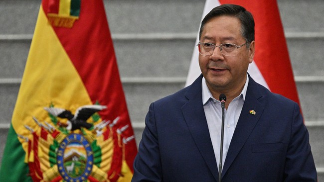 Presiden Bolivia Luis Arce menjadi sorotan usai dihadapkan oleh upaya kudeta yang dilancarkan militer negaranya namun gagal pada Rabu (26/6).