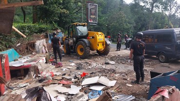 img-title Menilik Alasan Pembongkaran PKL di Puncak