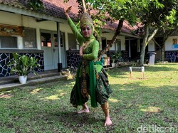Gemilangnya Nisa, Siswi Multitalenta dari SLBN Cicendo