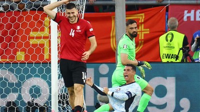 Ronaldo Marah Gagal Dapat Penalti di Georgia vs Portugal