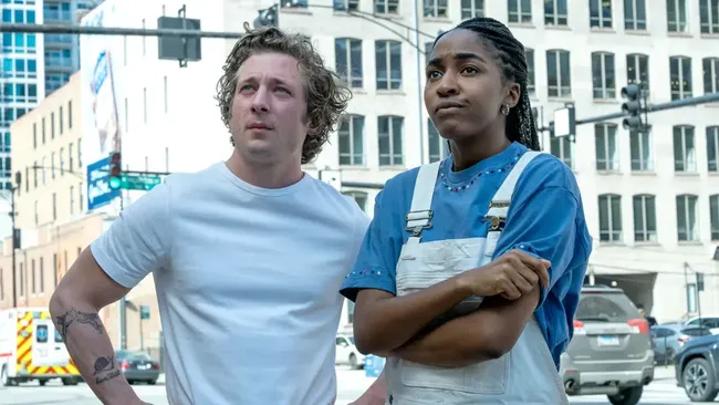 Berikut sinopsis serial The Bear musim ketiga yang masih dibintangi Jeremy Allen White sebagai koki restoran.