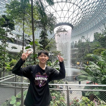 Kalahkan Fuji, Segini Penghasilan Willie Salim Sebagai Konten Kreator