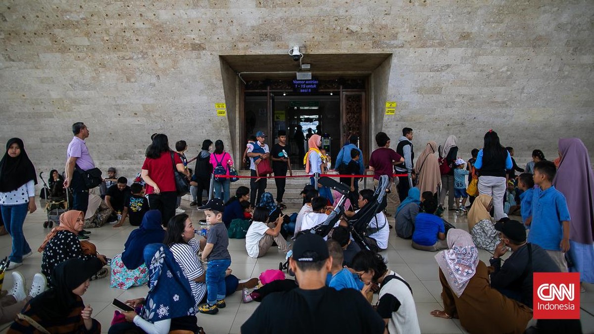 FOTO: Liburan Sambil Belajar Sejarah di Monas Jakarta