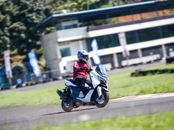 Bukan Gimik! Begini Cara Pakai Fitur Turbo di Yamaha NMax Baru