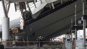 FOTO: Atap Bandara Internasional Indira Gandhi India Ambruk, 1 Tewas