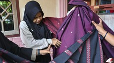 FOTO: Menengok Pembuatan Kain Tenun Aceh, Pusaka Tanah Rencong