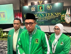 PPP Resmi Beri Rekomendasi ke Eri Cahyadi-Armuji