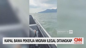VIDEO: Dramatis, TNI Kejar Kapal Imigran Ilegal