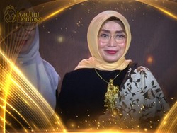 Ira Puspadewi Raih Penghargaan Outstanding Leader di R.A Kartini Award 2024