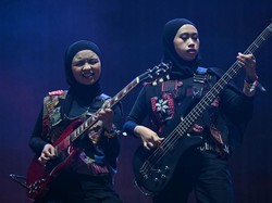 Liburan Sambil Ngonser Bareng Voice of Baceprot Sampai The Sigit