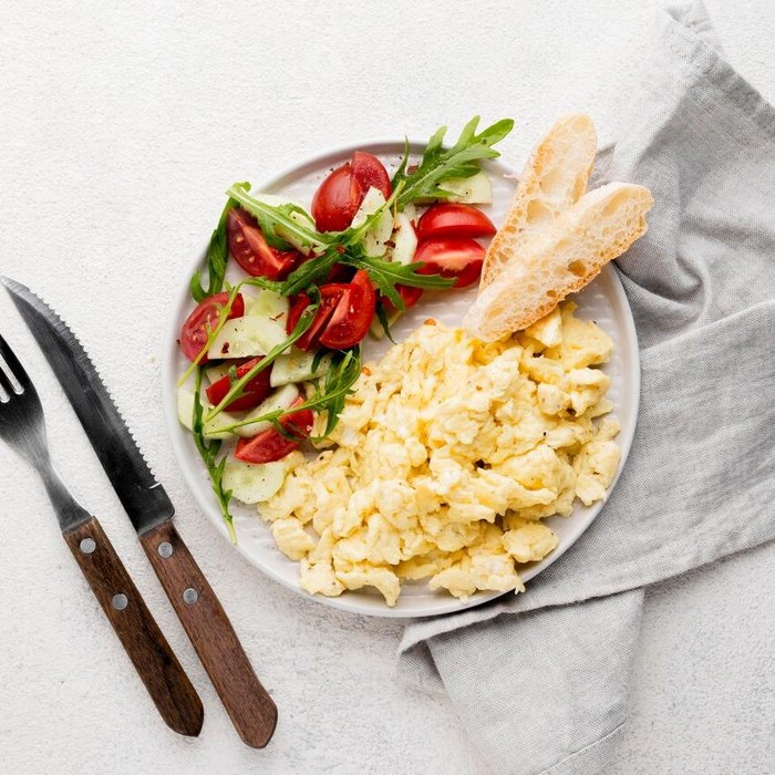 Suka telur orak-arik atau scrambled egg? Kamu juga harus coba menu sarapan satu ini. Suka telur orak-arik atau scrambled egg? Kamu juga harus coba menu sarapan satu ini.