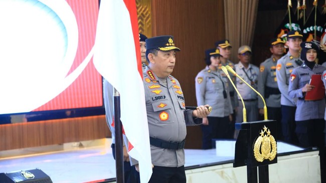 Kapolri Jenderal Listyo Sigit Prabowo  menggelar Operasi Mantap Praja dan Satgas Nusantara Cooling System untuk mengamankan Pilkada 2024.