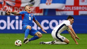 Makian Kasar Declan Rice ke Pelatih Slovakia Sempat Bikin Ricuh