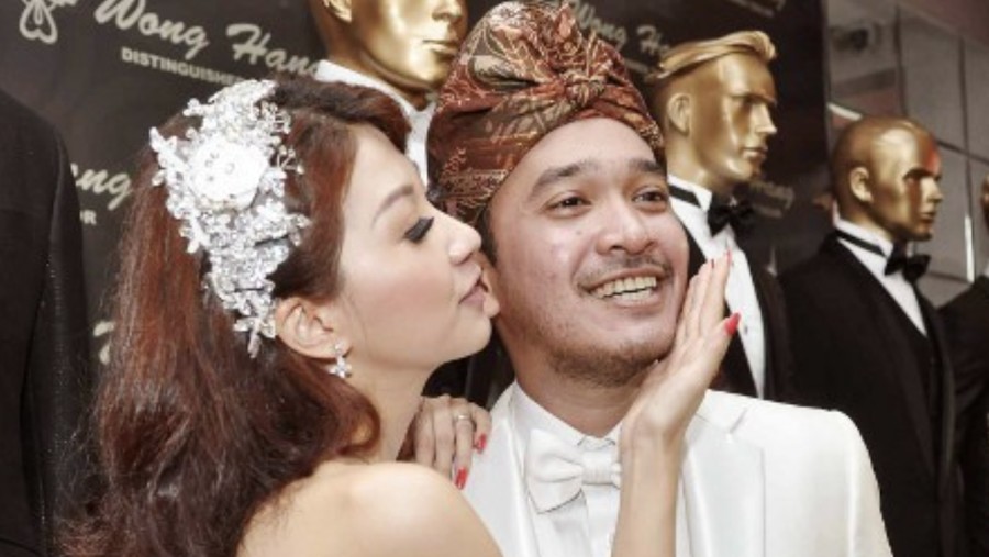 Pernikahan mewah artis yang berakhir cerai Pernikahan mewah artis yang berakhir cerai