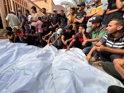Israel Serang Khan Younis, 16 Warga Palestina Tewas