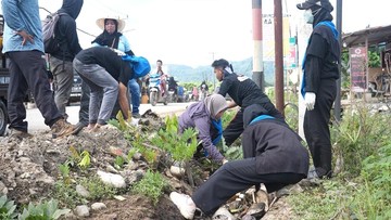 Pemkab Morowali dan PT IMIP Ajak Warga Desa Labota Sadar Pilah Sampah