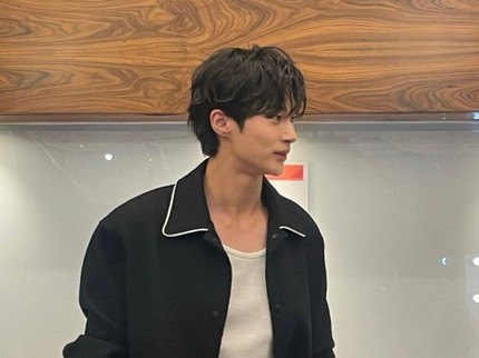 7 Potret Byeon Woo Seok 'Lovely Runner' di Jakarta, Momen di Balik Layar Keseruan Fan Meeting