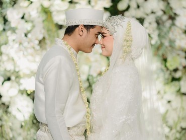 Sempat Disembunyikan, 7 Foto Rangkaian Pernikahan Happy Asmara & Gilga Sahid Diungkap