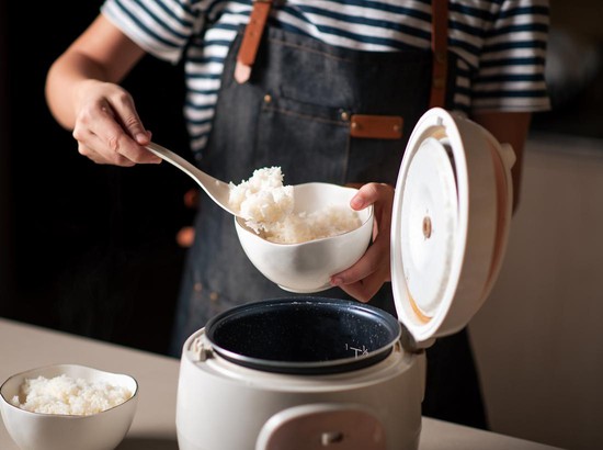 Nggak Takut Nasi Cepat Basi saat Idul Adha! Rice Cooker Philips Ini Bisa Jaga Nasi Fresh hingga 48 Jam 